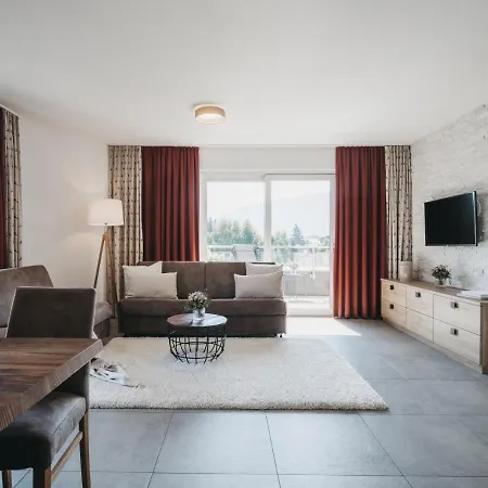 Village Park * Τσελ αμ Ζέε